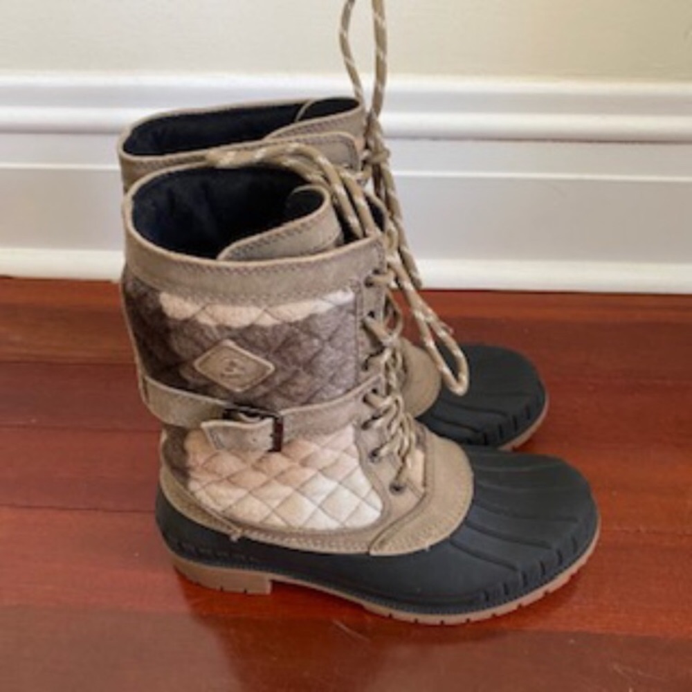 Kamik Sienna Duck Boots, Size 10